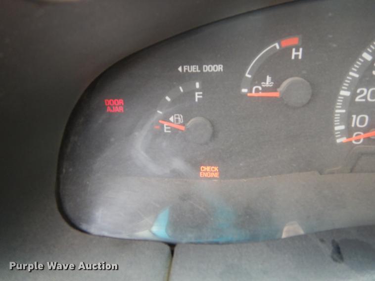 image for item DF1808 1998 Ford F150 XL pickup truck