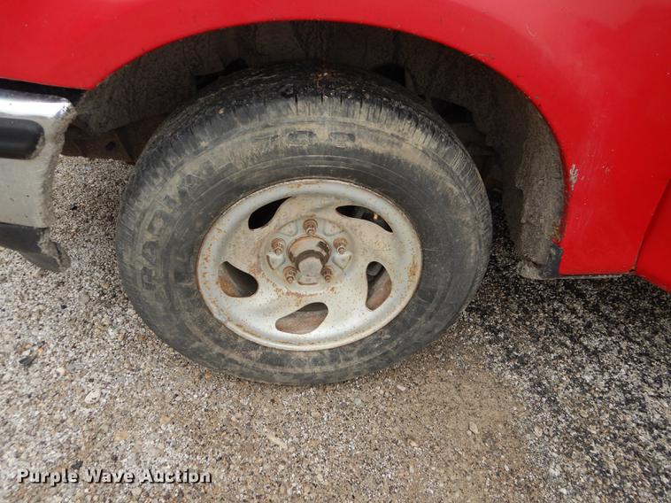 image for item DF1808 1998 Ford F150 XL pickup truck