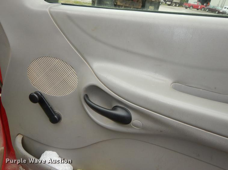 image for item DF1808 1998 Ford F150 XL pickup truck