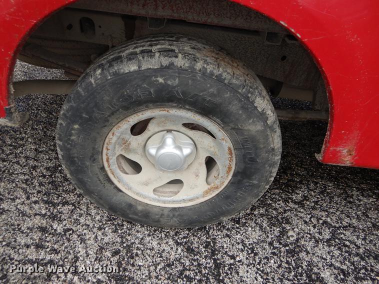 image for item DF1808 1998 Ford F150 XL pickup truck