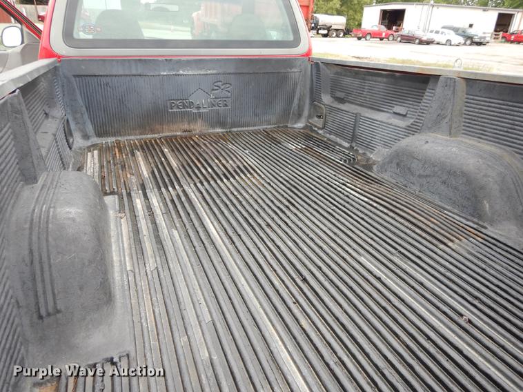 image for item DF1808 1998 Ford F150 XL pickup truck