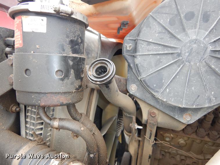 image for item DF1817 1997 Ford F800 dump truck