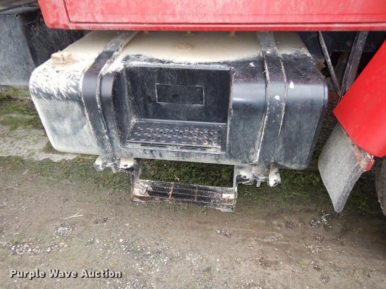 image for item DF1817 1997 Ford F800 dump truck