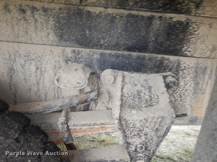 image for item DF1817 1997 Ford F800 dump truck