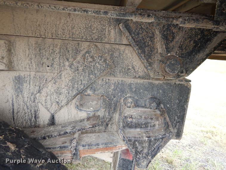 image for item DF1817 1997 Ford F800 dump truck