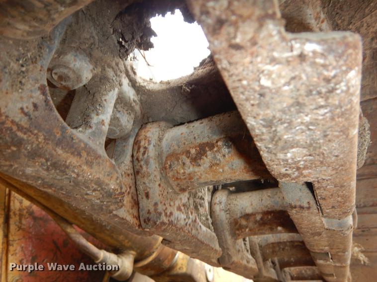 image for item DF1818 1987 Caterpillar 953 track loader