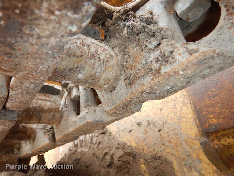 image for item DF1818 1987 Caterpillar 953 track loader