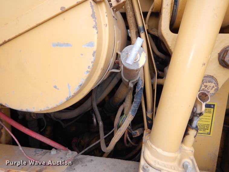 image for item DF1818 1987 Caterpillar 953 track loader