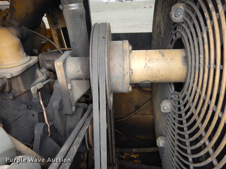 image for item DF1818 1987 Caterpillar 953 track loader