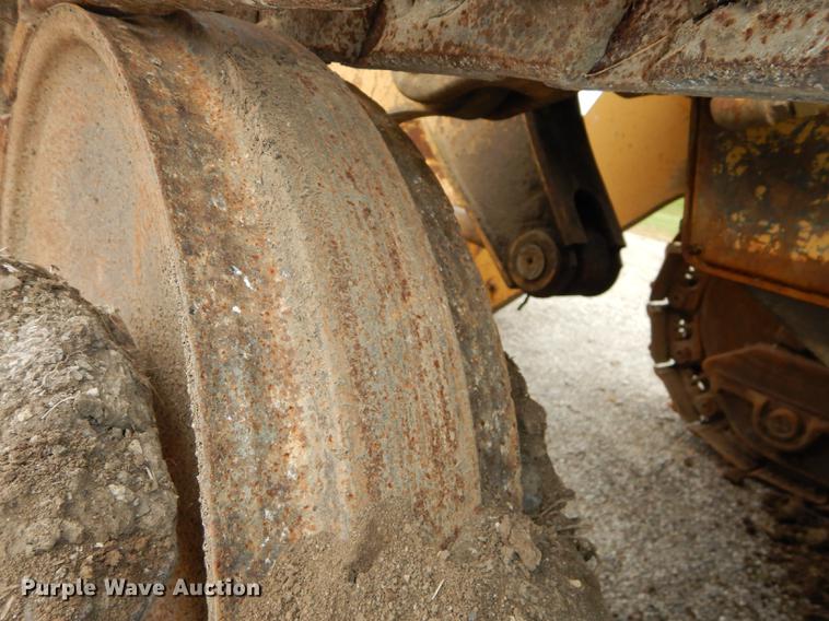 image for item DF1818 1987 Caterpillar 953 track loader