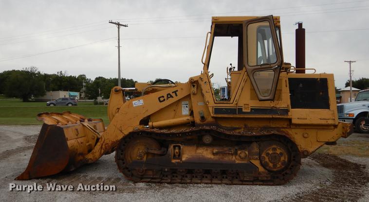 image for item DF1819 1989 Caterpillar 953 track loader