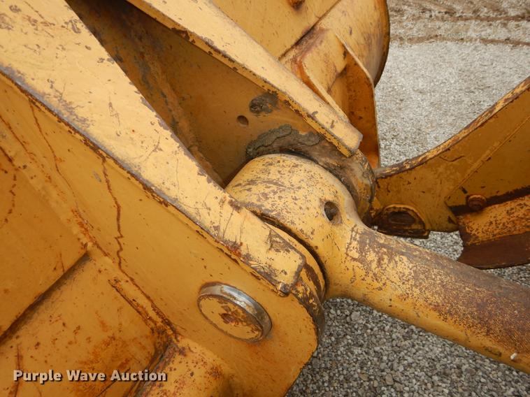 image for item DF1819 1989 Caterpillar 953 track loader