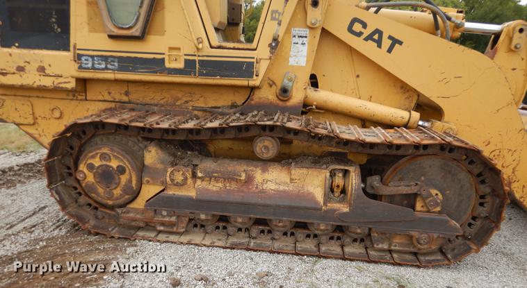 image for item DF1819 1989 Caterpillar 953 track loader