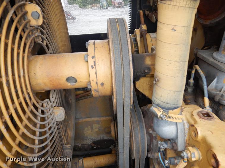 image for item DF1819 1989 Caterpillar 953 track loader