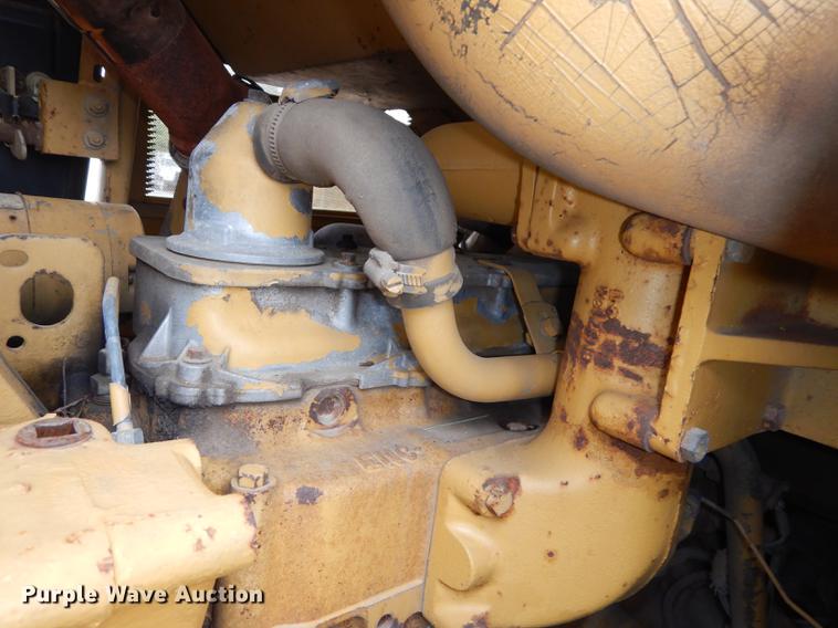 image for item DF1819 1989 Caterpillar 953 track loader