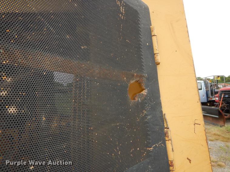 image for item DF1819 1989 Caterpillar 953 track loader