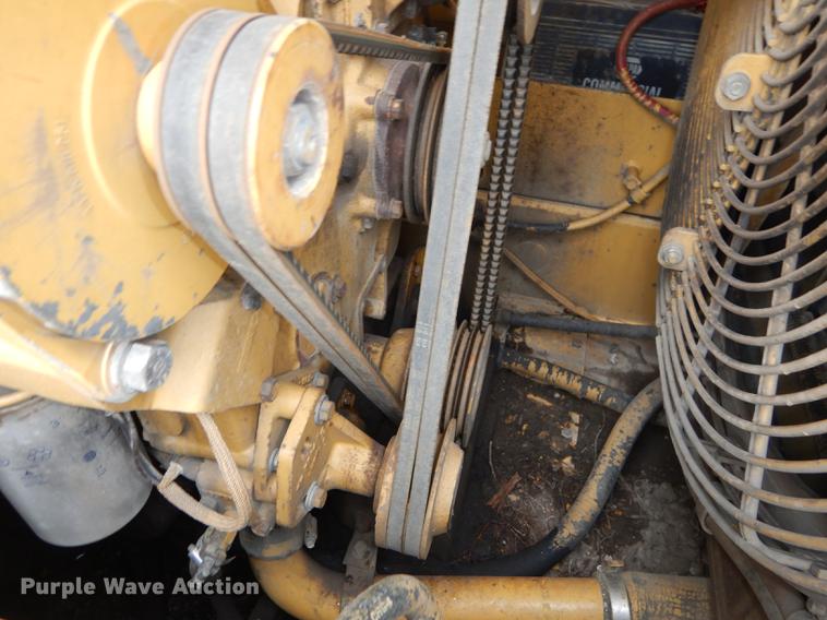 image for item DF1819 1989 Caterpillar 953 track loader