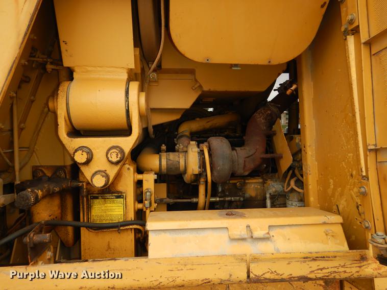 image for item DF1819 1989 Caterpillar 953 track loader