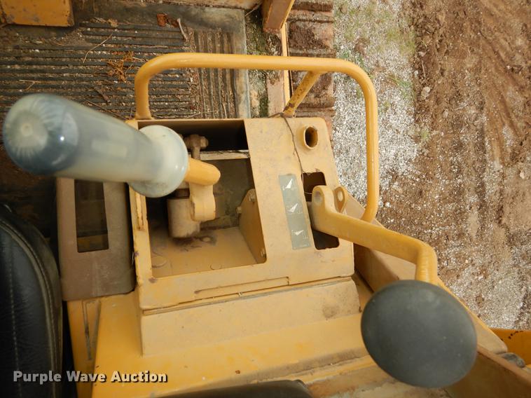 image for item DF1819 1989 Caterpillar 953 track loader