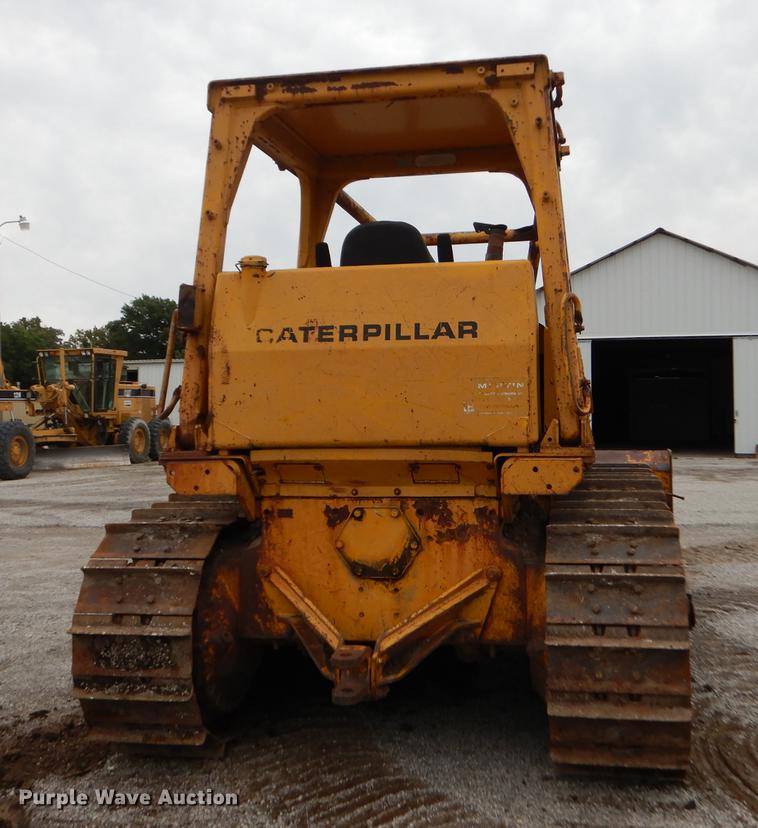 image for item DF1820 1977 Caterpillar D6D dozer