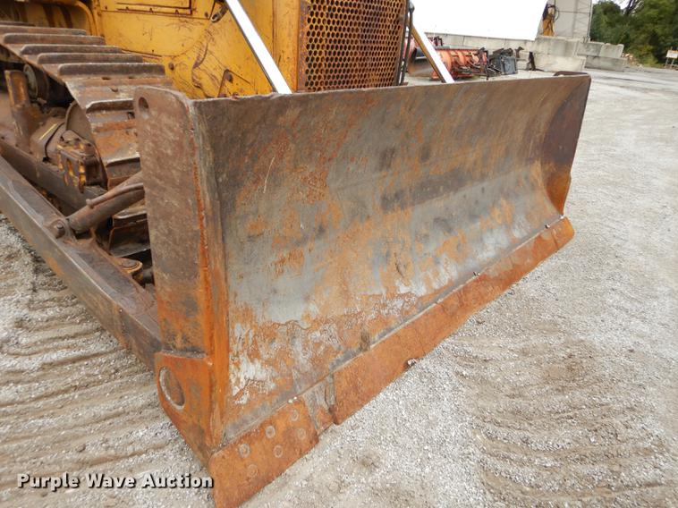 image for item DF1820 1977 Caterpillar D6D dozer