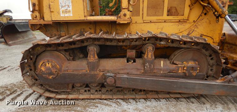 image for item DF1820 1977 Caterpillar D6D dozer
