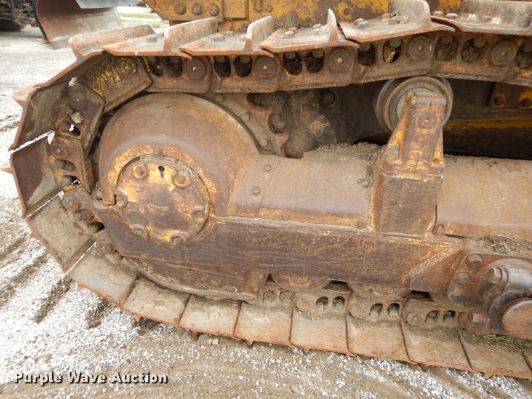 image for item DF1820 1977 Caterpillar D6D dozer