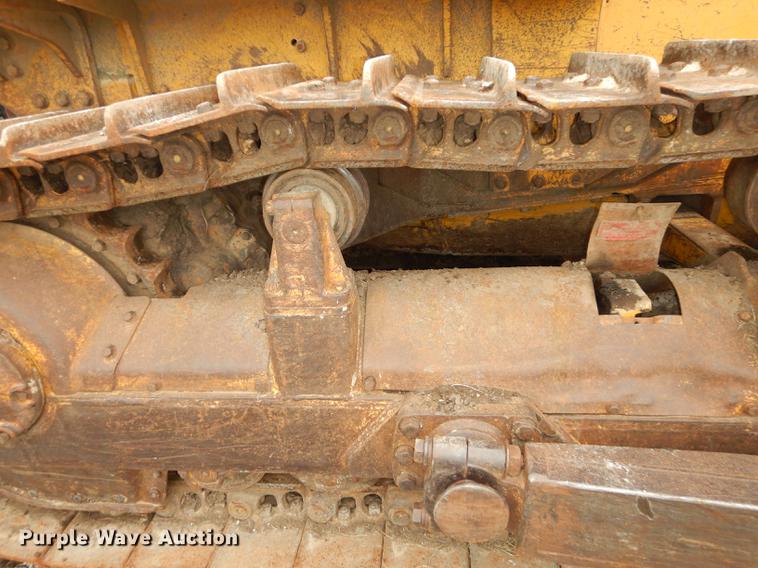 image for item DF1820 1977 Caterpillar D6D dozer