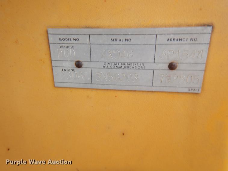 image for item DF1820 1977 Caterpillar D6D dozer