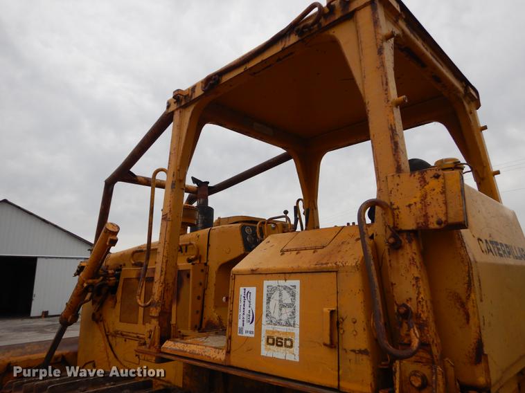 image for item DF1820 1977 Caterpillar D6D dozer