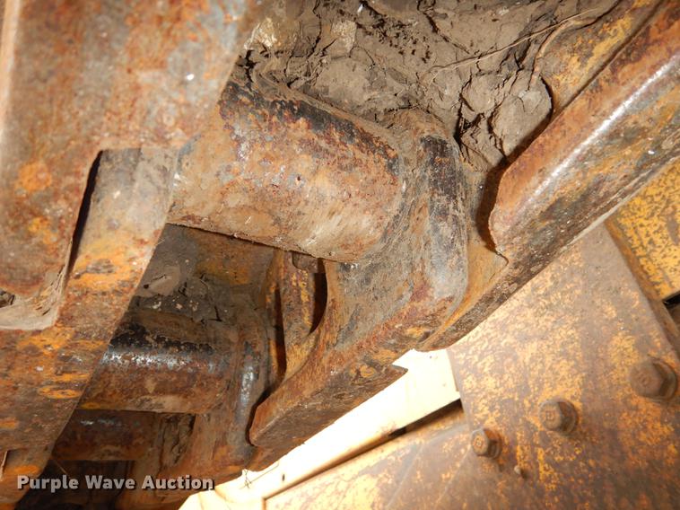 image for item DF1820 1977 Caterpillar D6D dozer