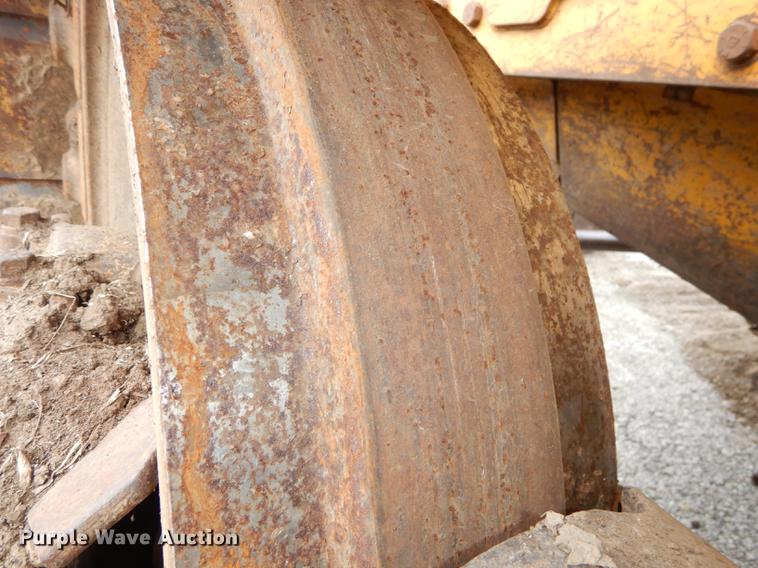 image for item DF1820 1977 Caterpillar D6D dozer