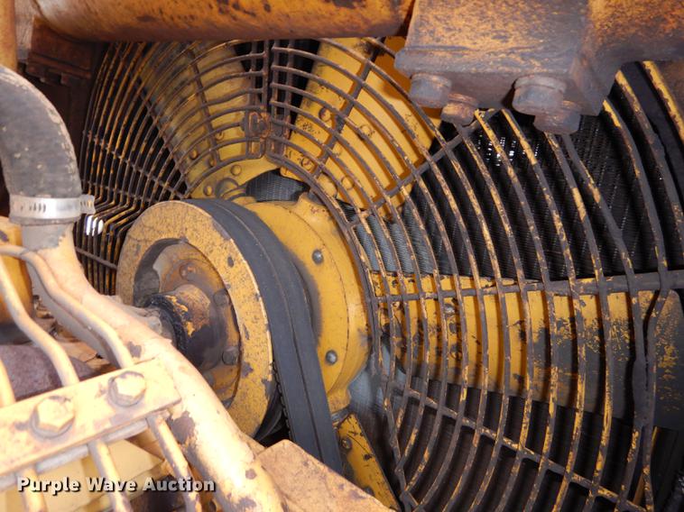 image for item DF1820 1977 Caterpillar D6D dozer