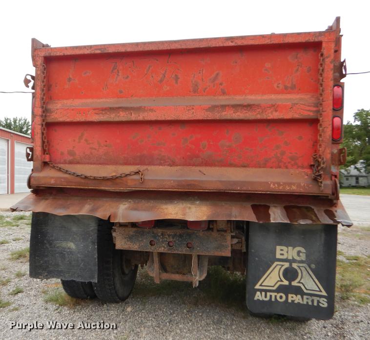 image for item DF1825 1995 Ford F800 dump truck