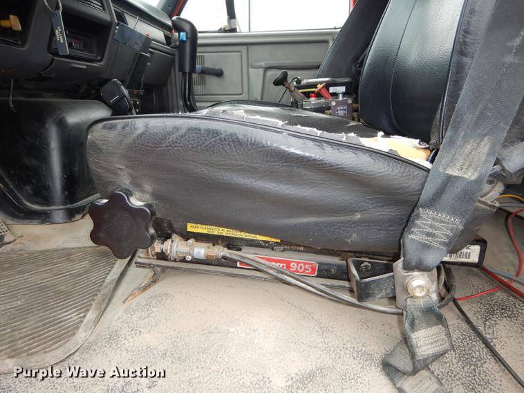 image for item DF1825 1995 Ford F800 dump truck