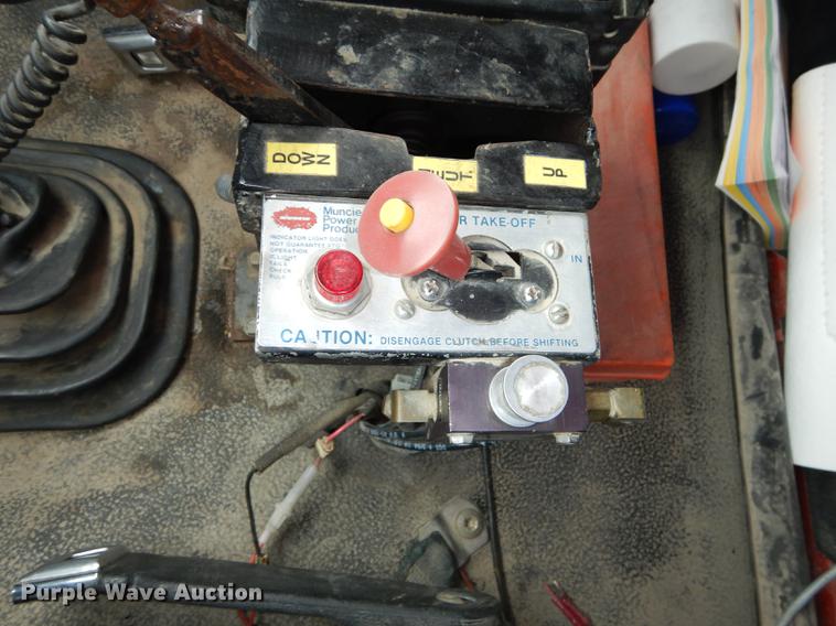 image for item DF1825 1995 Ford F800 dump truck