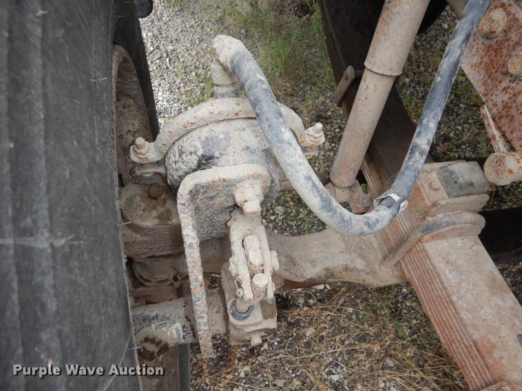 image for item DF1825 1995 Ford F800 dump truck