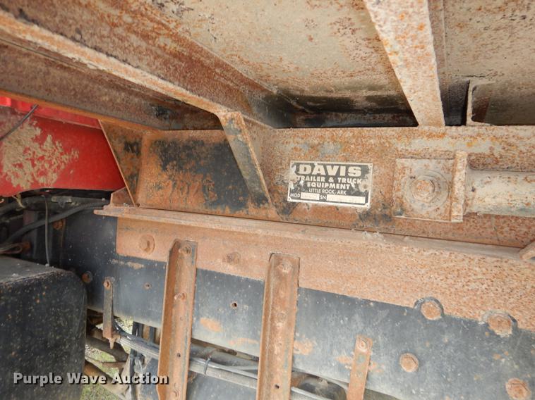 image for item DF1825 1995 Ford F800 dump truck