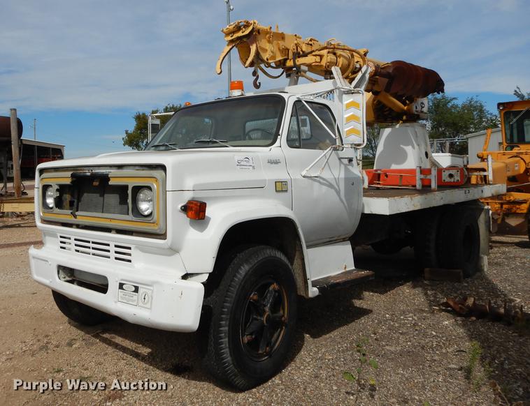 image for item DF1826 1980 Chevrolet C60 Custom Deluxe digger derrick truck