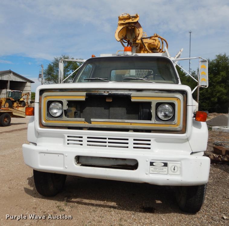 image for item DF1826 1980 Chevrolet C60 Custom Deluxe digger derrick truck
