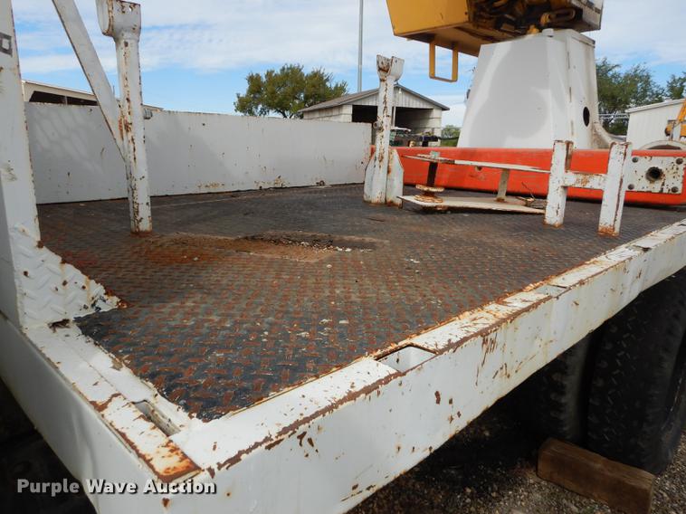 image for item DF1826 1980 Chevrolet C60 Custom Deluxe digger derrick truck