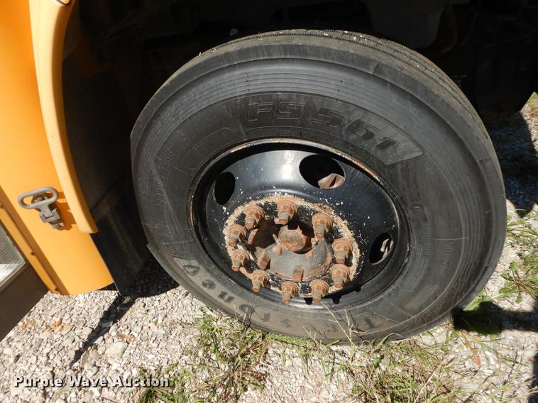 image for item DF1853 1998 Chevrolet Blue Bird school bus