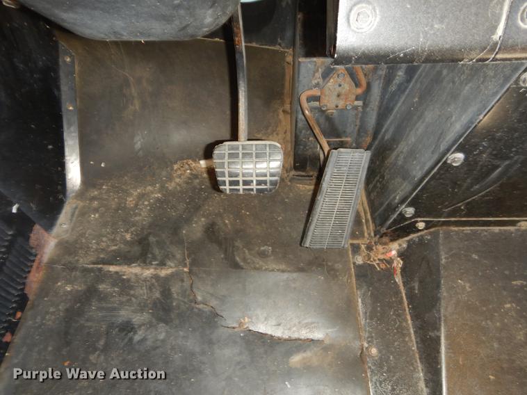 image for item DF1853 1998 Chevrolet Blue Bird school bus