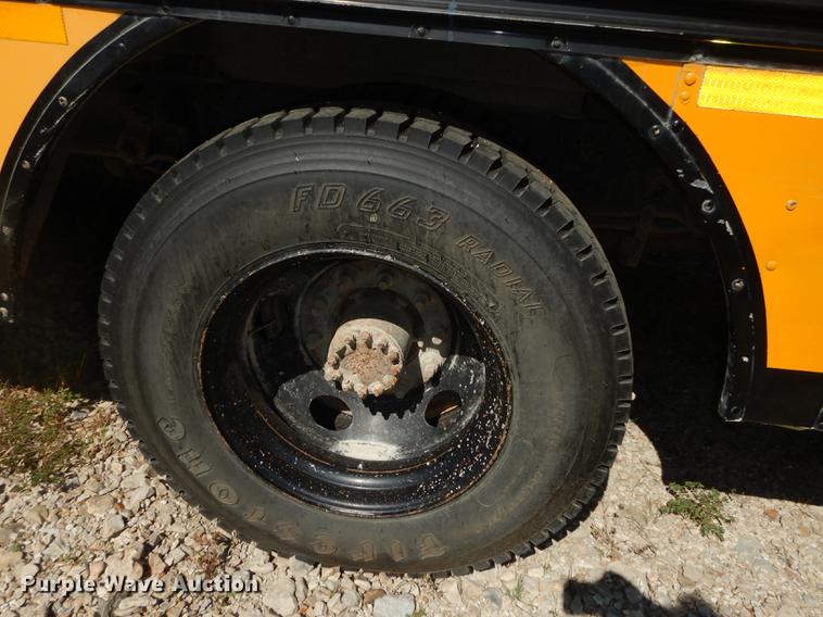 image for item DF1853 1998 Chevrolet Blue Bird school bus
