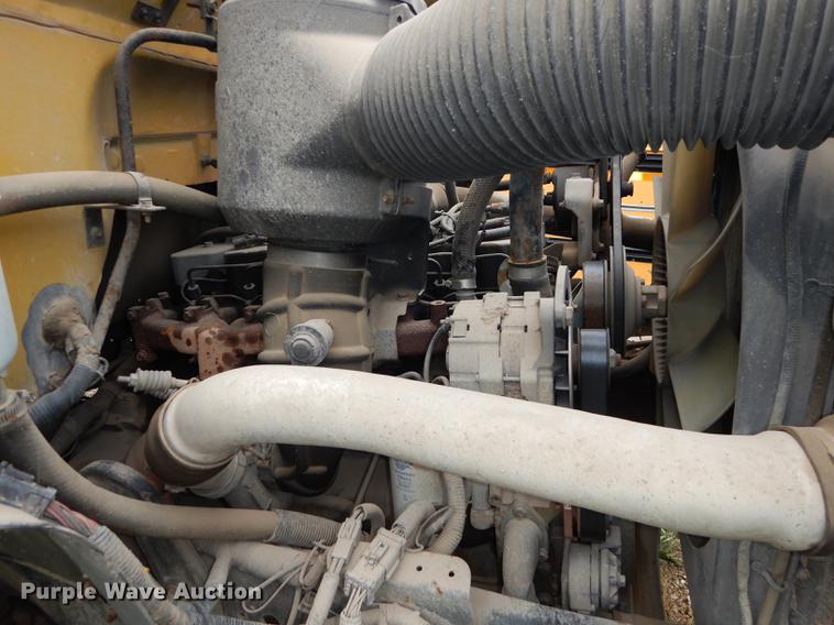 image for item DF1870 1993 Ford B700 school bus