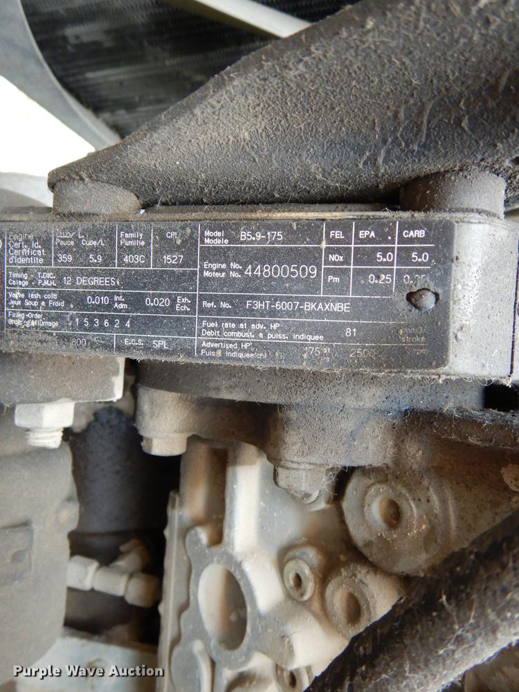 image for item DF1870 1993 Ford B700 school bus