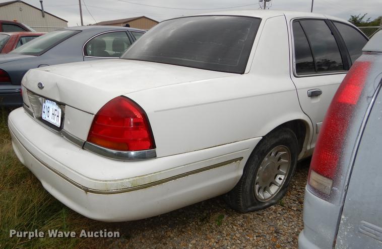 image for item DF1880 1999 Ford Crown Victoria