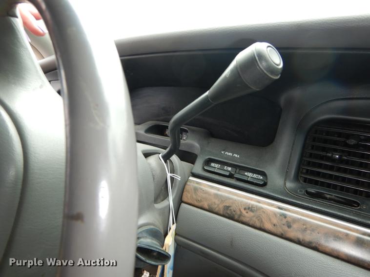 image for item DF1880 1999 Ford Crown Victoria