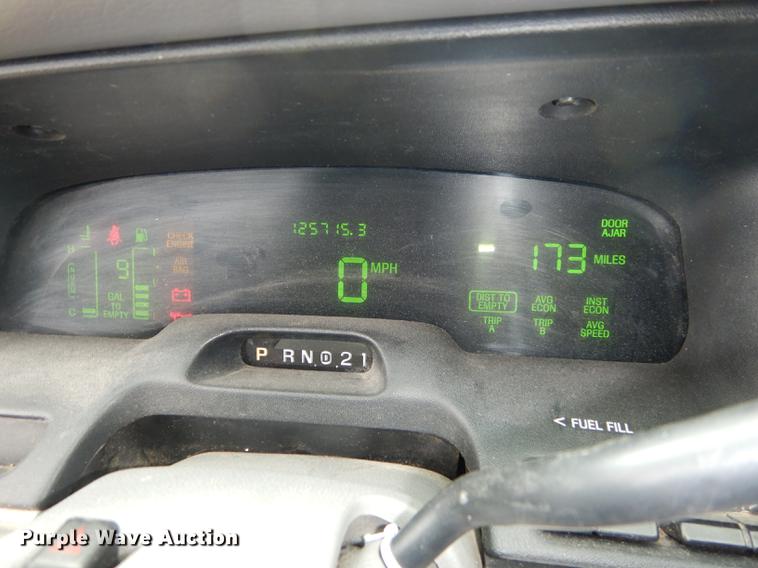 image for item DF1880 1999 Ford Crown Victoria