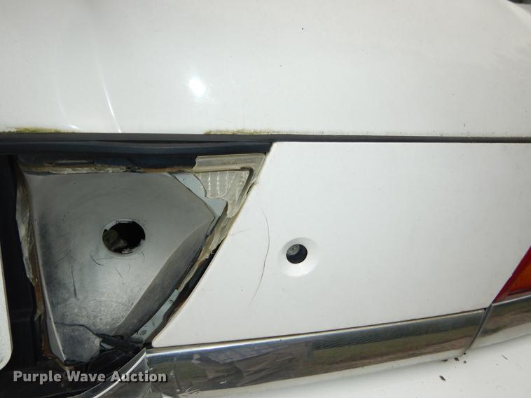 image for item DF1880 1999 Ford Crown Victoria